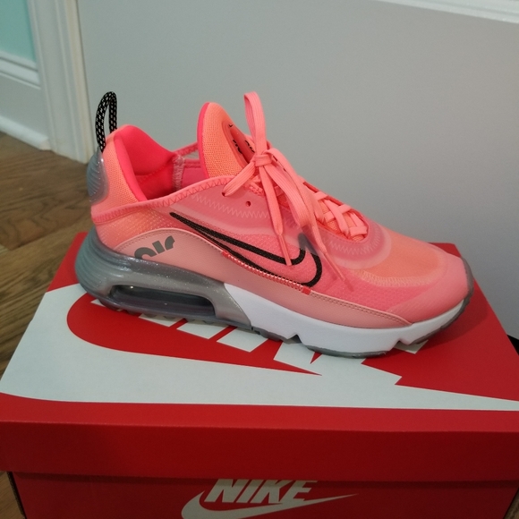 Nike Air Max 2090